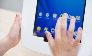 Touch screen iPad