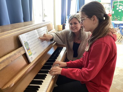F8t5QABWcAAZKDU EW and JBPS pianist 18.10.23  for 121 tuition.jpg
