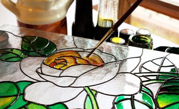 Painting a rose on leaded glass